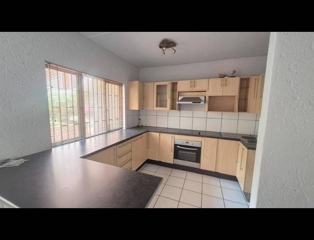 1 BEDROOM PROPERTY TO RENT IN WESTDENE